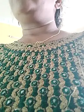 Snapshot of Monika_telugu_queen chatting on 04.28.26 Monika telugu queen online show from 04.28.26