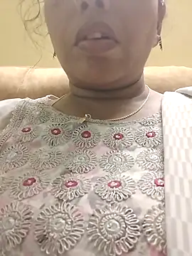 Snapshot of Monika_telugu_queen chatting on 05.03.26 Monika telugu queen online show from 05.03.26