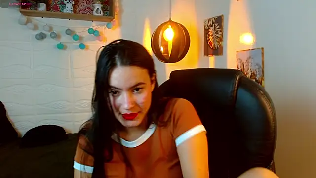 Snapshot of rosaleia_ chatting on 05.14.26 rosaleia online show from 05.14.26