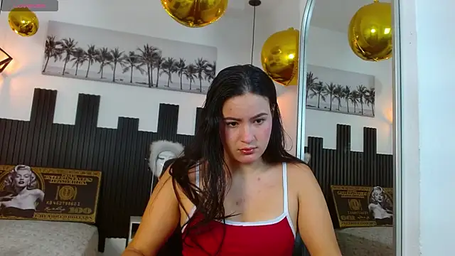Snapshot of rosaleia_ chatting on 06.24.26 rosaleia online show from 06.24.26
