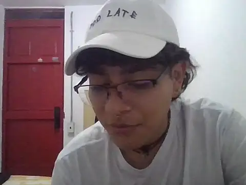 Snapshot of xhecho_uzumaki chatting on 05.08.26 xhecho uzumaki online show from 05.08.26