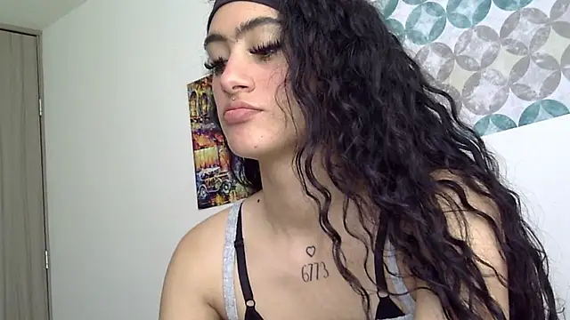 Snapshot of shelsy_d chatting on 05.19.26 shelsy d online show from 05.19.26