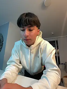 martinbakeer online show from 04.13.26