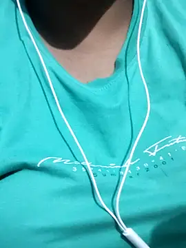 Siya mic online show from 04.12.26