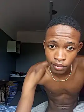 Snapshot of youngAndReckles chatting on 04.11.26 youngAndReckles online show from 04.11.26