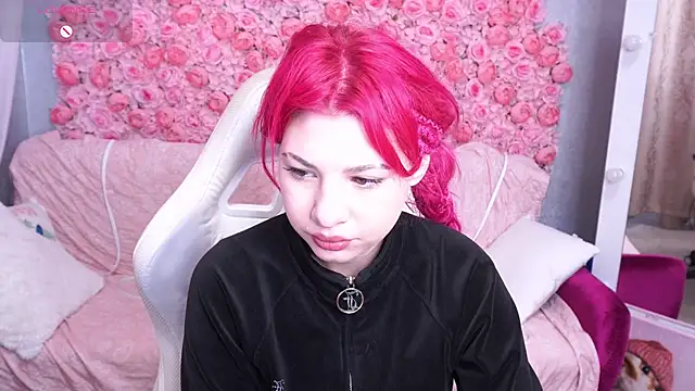 PinkyTrix online show from 04.21.26