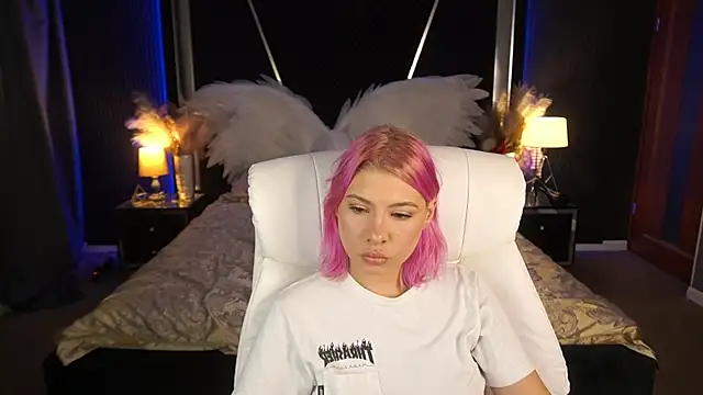 PinkyTrix online show from 07.14.26