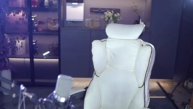 Snapshot of Seraphinei chatting on 05.11.26 Seraphinei online show from 05.11.26