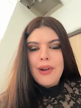 Snapshot of AmeliaBronze chatting on 06.15.26 AmeliaBronze online show from 06.15.26