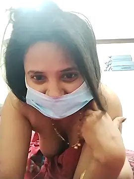 Snapshot of filmycoupleash1 chatting on 04.18.26 filmycoupleash1 online show from 04.18.26