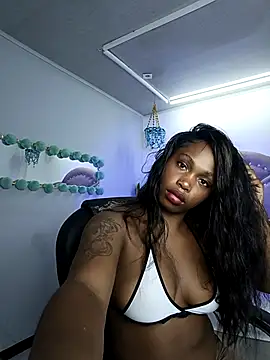 Snapshot of Zendaya_morrizon chatting on 04.15.26 Zendaya morrizon online show from 04.15.26