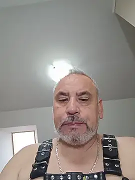 Snapshot of andrexl_eather chatting on 05.22.26 andrexl eather online show from 05.22.26