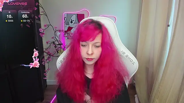 Snapshot of InfernoKitten chatting on 04.15.26 InfernoKitten online show from 04.15.26