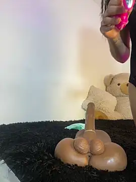 NohaBeyloun  online show from 04.12.26