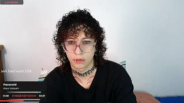 Snapshot of YourGothFemboy chatting on 07.18.26 YourGothFemboy online show from 07.18.26