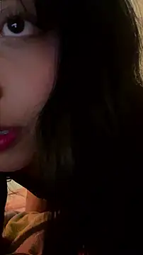 Snapshot of milakitti chatting on 07.18.26 milakitti online show from 07.18.26