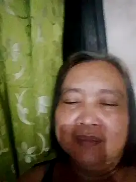 Snapshot of jeanyummytits chatting on 05.22.26 jeanyummytits online show from 05.22.26