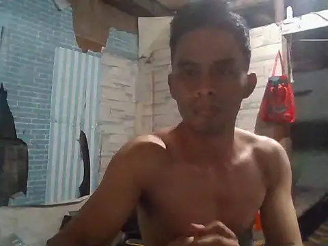 Snapshot of belabong chatting on 05.26.26 belabong online show from 05.26.26