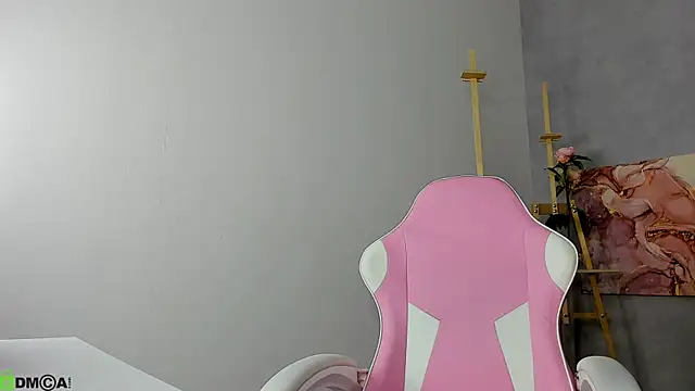 Snapshot of Milena_Milyan chatting on 06.28.26 Milena Milyan online show from 06.28.26
