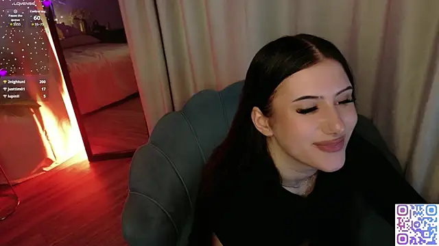 Snapshot of HazelHayesss chatting on 04.18.26 HazelHayesss online show from 04.18.26