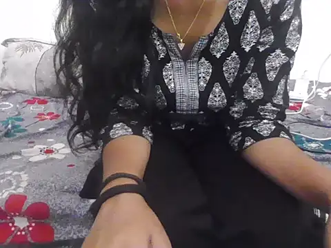 Snapshot of Malikaaa_V chatting on 07.29.26 Malikaaa V online show from 07.29.26