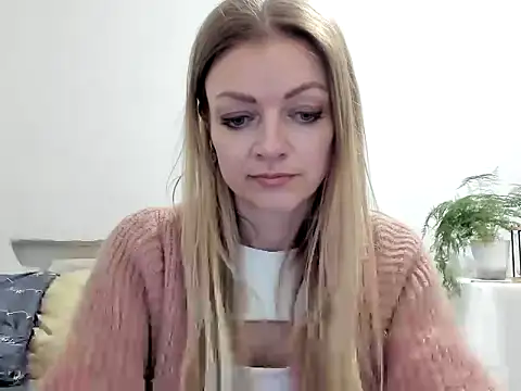 Snapshot of Severina7 chatting on 05.03.26 Severina7 online show from 05.03.26