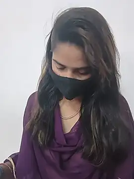 Snapshot of sexy_bhabhii chatting on 07.04.26 sexy bhabhii online show from 07.04.26