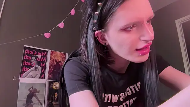 Niky Long online show from 05.22.26