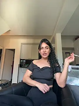 CurlyRouge online show from 05.20.26