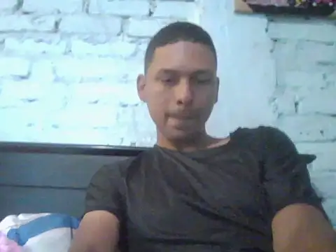 Snapshot of PROSTITUTO-RICO chatting on 04.20.26 PROSTITUTO-RICO online show from 04.20.26