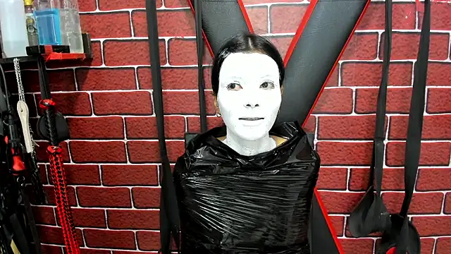 Snapshot of BDSM_FETISHESS chatting on 04.29.26 BDSM FETISHESS online show from 04.29.26