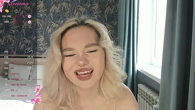 Snapshot of Anna_Delon chatting on 04.26.26 Anna Delon online show from 04.26.26