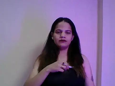 Snapshot of Its-anayaa chatting on 04.15.26 Its-anayaa online show from 04.15.26