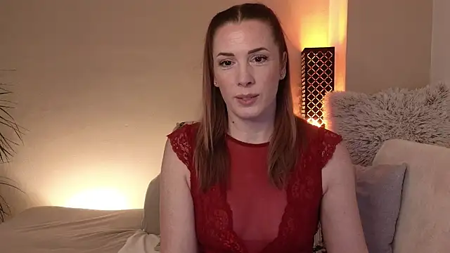 Snapshot of Sharon_Red chatting on 02.14.25 Sharon Red online show from 02.14.25