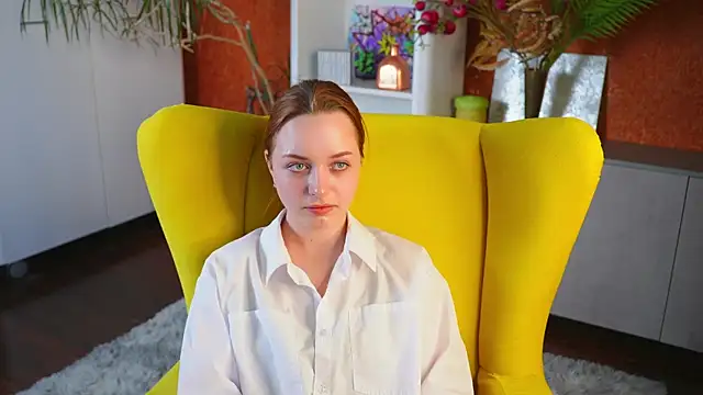 Snapshot of MurielJoo chatting on 04.14.26 MurielJoo online show from 04.14.26