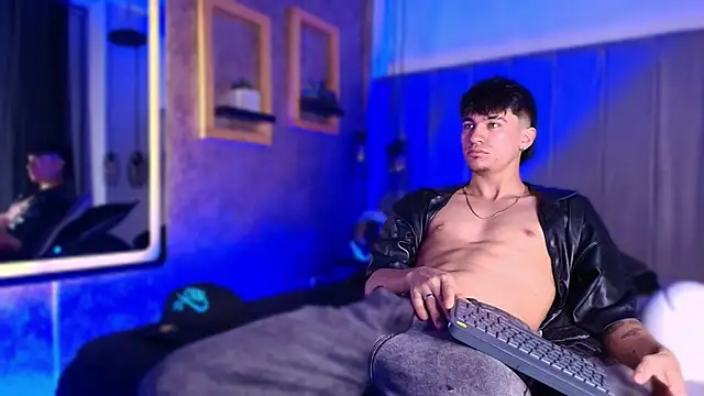 The BossCrown online show from 05.12.26