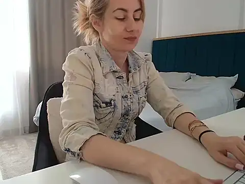 AdellynRose online show from 05.16.26