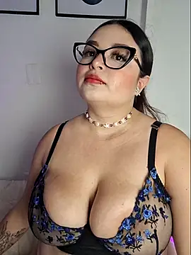 Snapshot of Nicolevega1 chatting on 07.16.26 Nicolevega1 online show from 07.16.26