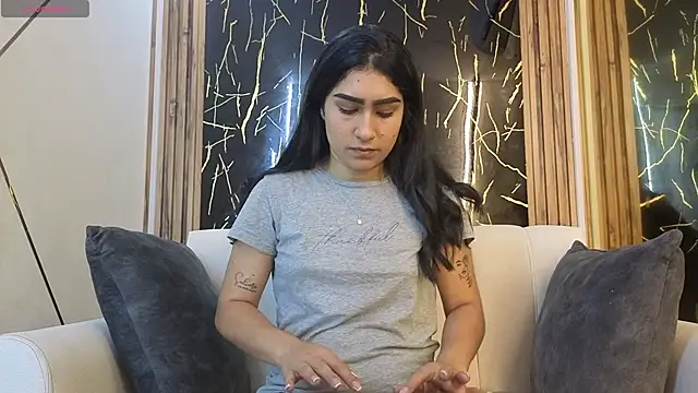 Snapshot of Julianas_pm chatting on 04.15.26 Julianas pm online show from 04.15.26