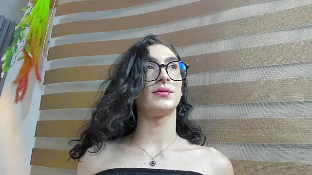 Snapshot of Shammy_rosse chatting on 06.29.26 Shammy rosse online show from 06.29.26