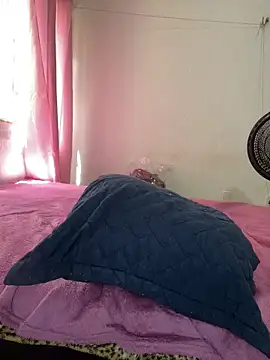 BabyDiferenciada01 online show from 04.17.26