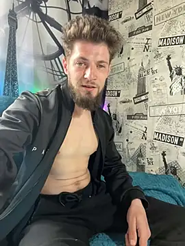 Snapshot of JimmiBoomBoom chatting on 04.14.26 JimmiBoomBoom online show from 04.14.26