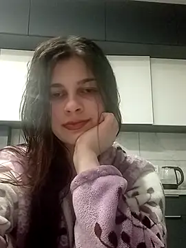 Snapshot of Eveline5038 chatting on 04.15.26 Eveline5038 online show from 04.15.26