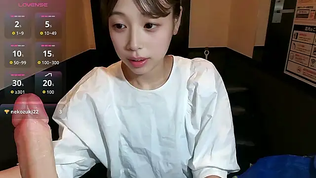 Snapshot of yupop09 chatting on 06.11.26 yupop09 online show from 06.11.26