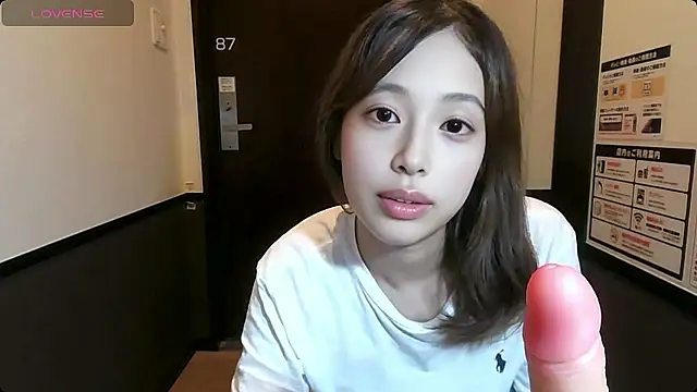 Snapshot of yupop09 chatting on 06.29.26 yupop09 online show from 06.29.26