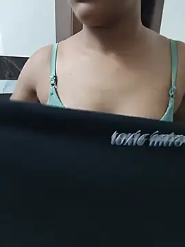 Snapshot of babe_shikha chatting on 07.21.26 babe shikha online show from 07.21.26