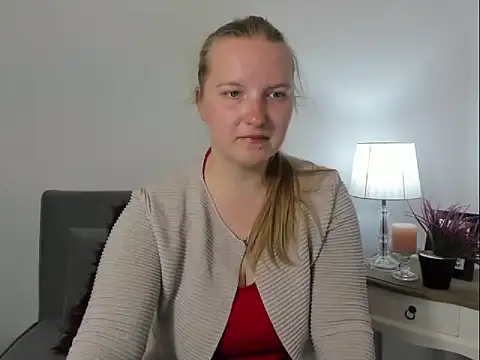 Snapshot of RoseTeacherX chatting on 04.20.26 RoseTeacherX online show from 04.20.26