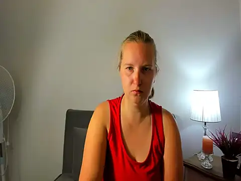 Snapshot of RoseTeacherX chatting on 05.19.26 RoseTeacherX online show from 05.19.26