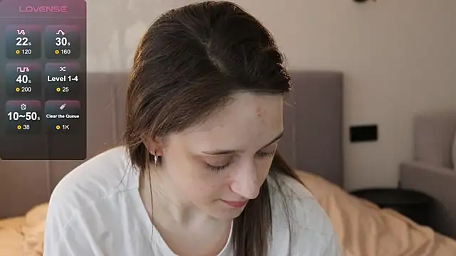 ellyellow online show from 04.18.26