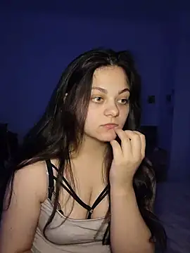 Snapshot of _Mikky_lil_ chatting on 06.17.26 Mikky lil online show from 06.17.26